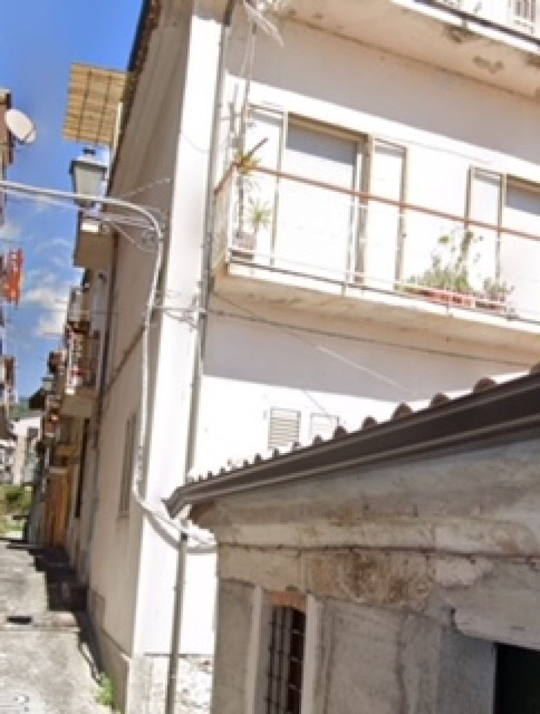 Appartamento via Volturno Lamezia Terme Nicastro agenzia immobiliare infocasa